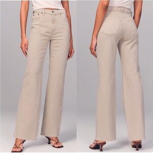 Abercrombie & Fitch Tall 90s Relaxed High Rise Jeans in Oat Beige (Size 27/4L)